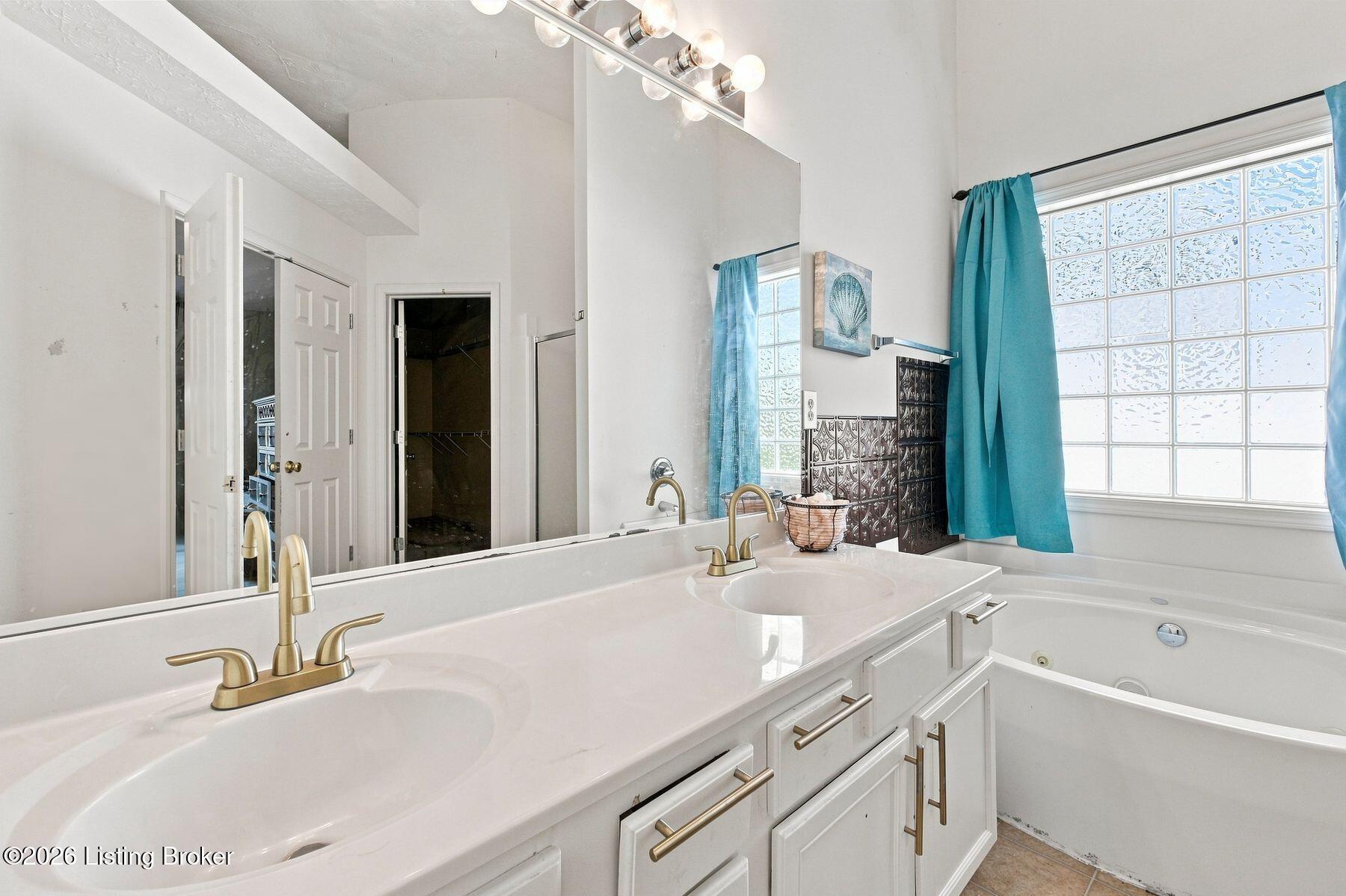11405 Walnut Farm Pl
