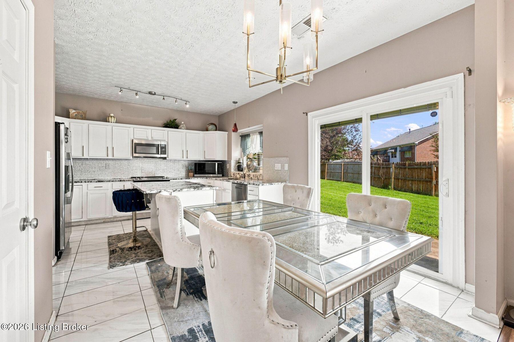 11405 Walnut Farm Pl