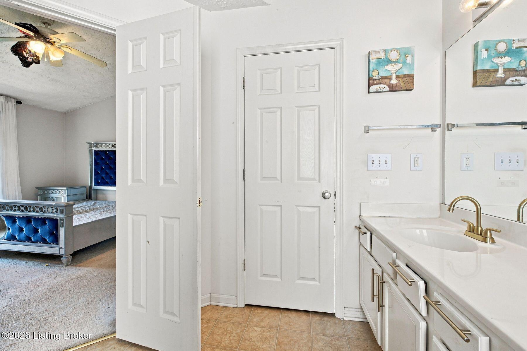 11405 Walnut Farm Pl