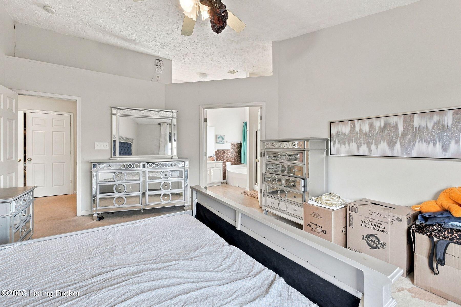 11405 Walnut Farm Pl