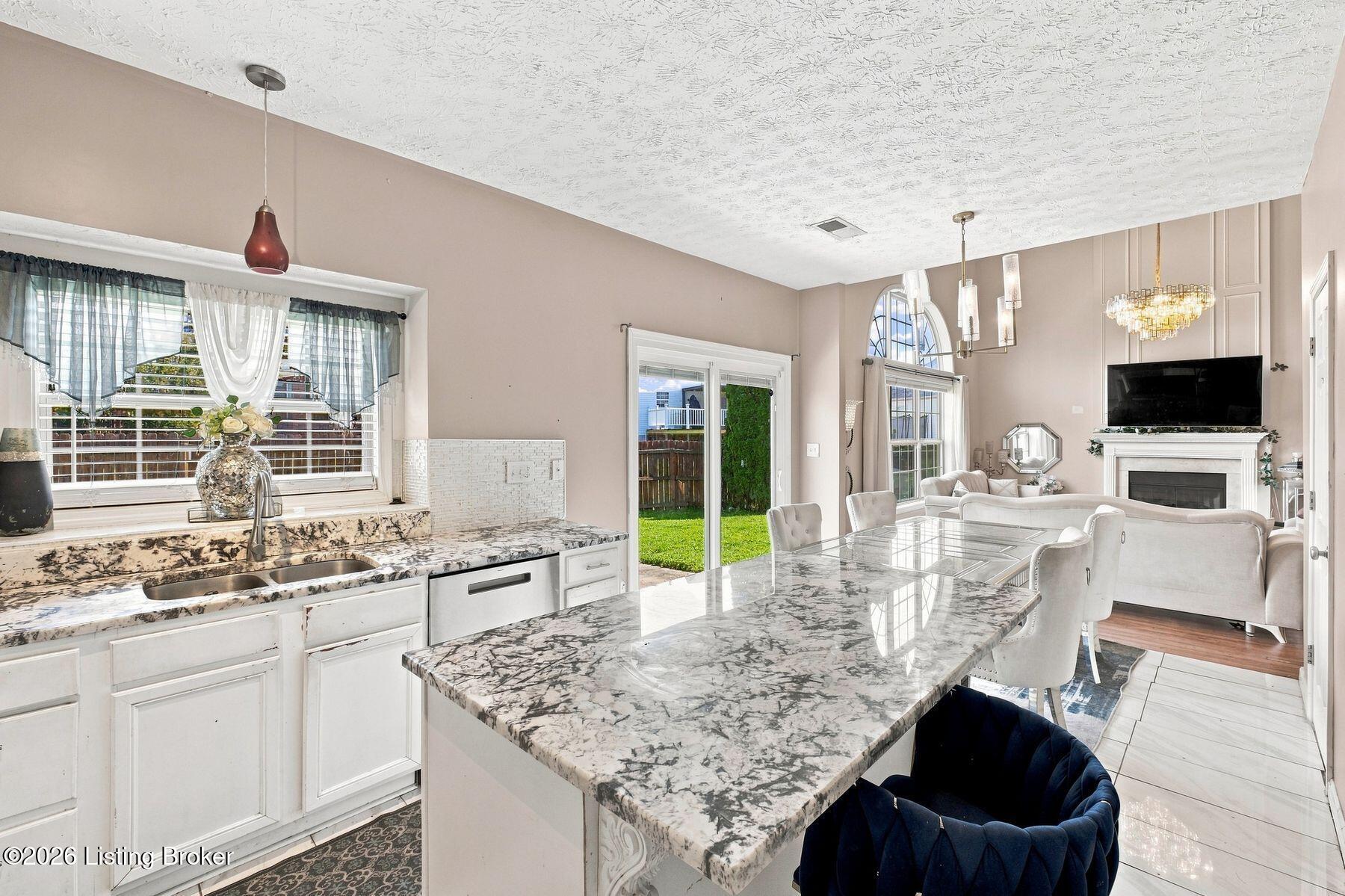 11405 Walnut Farm Pl