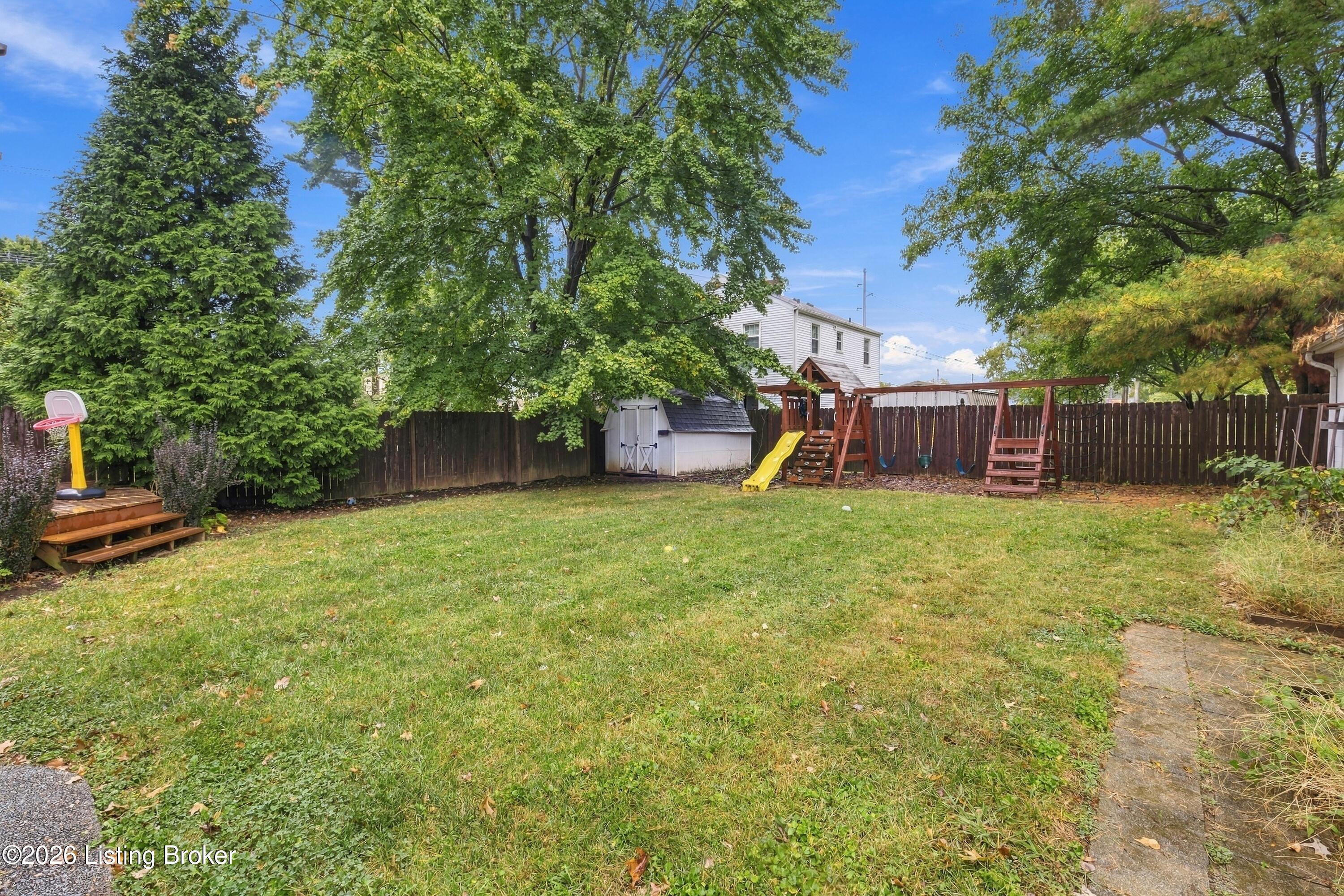 515 Lyndale Ave