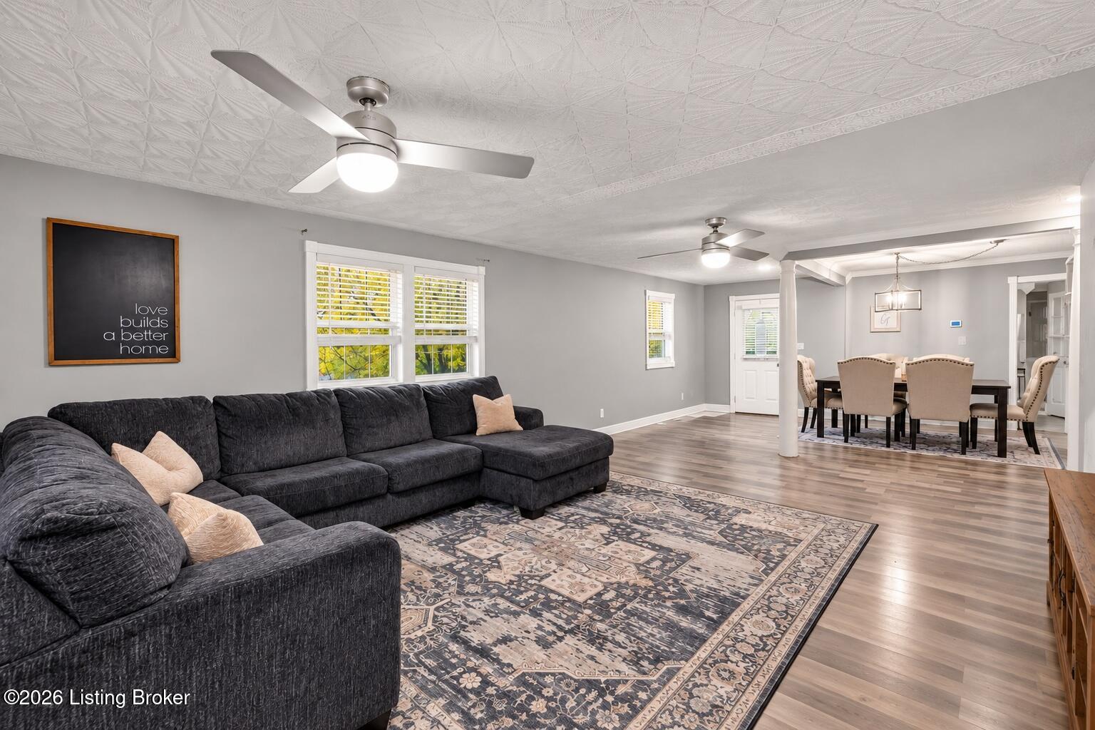 10014 Welch Dr