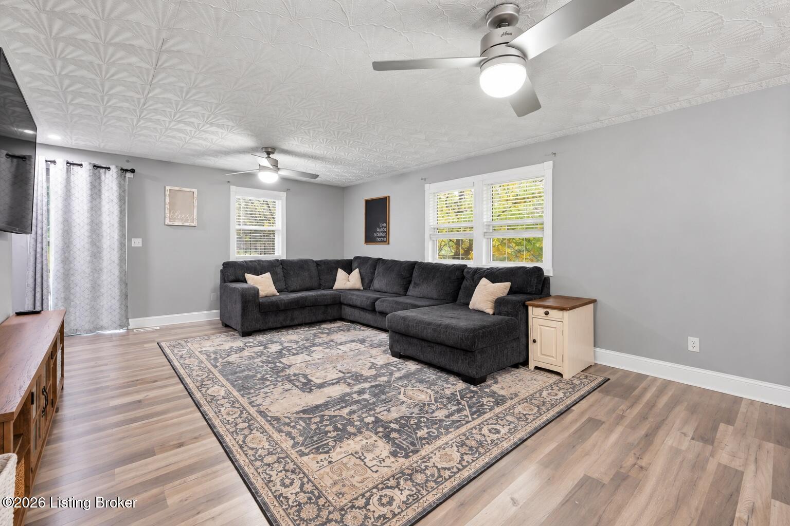10014 Welch Dr