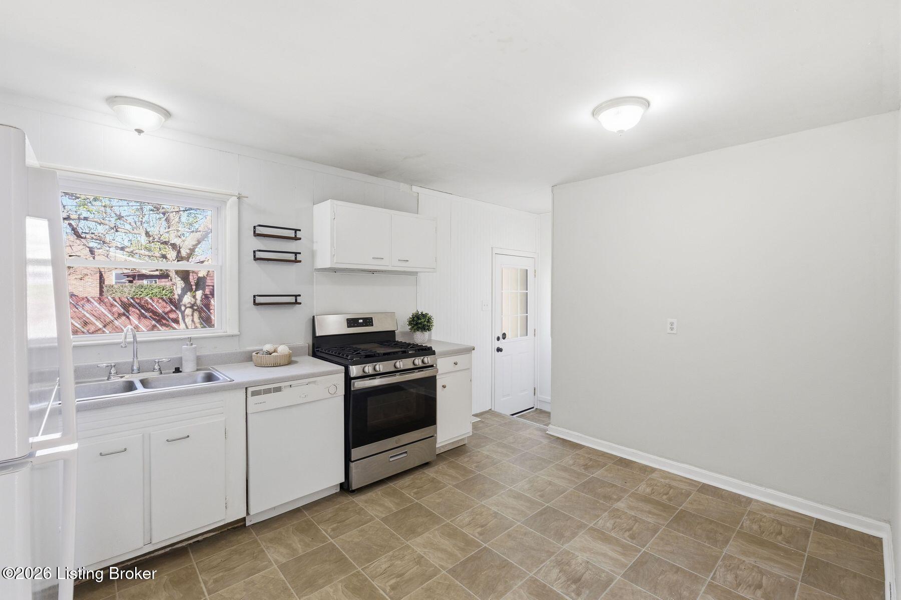 3516 Saint Edwards Dr
