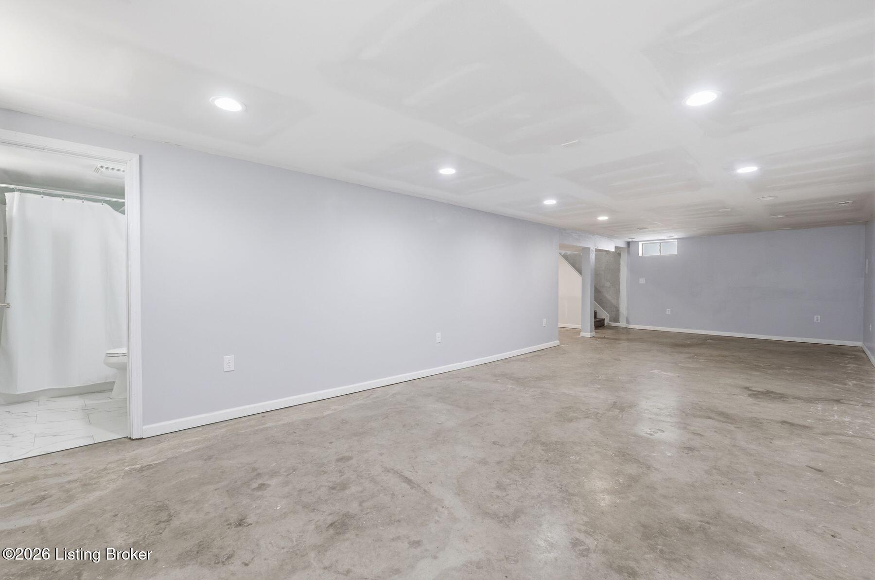 3516 Saint Edwards Dr