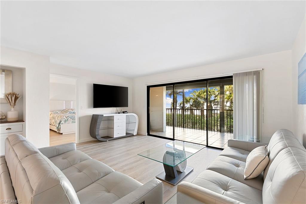 1051 Swallow AVE # 104