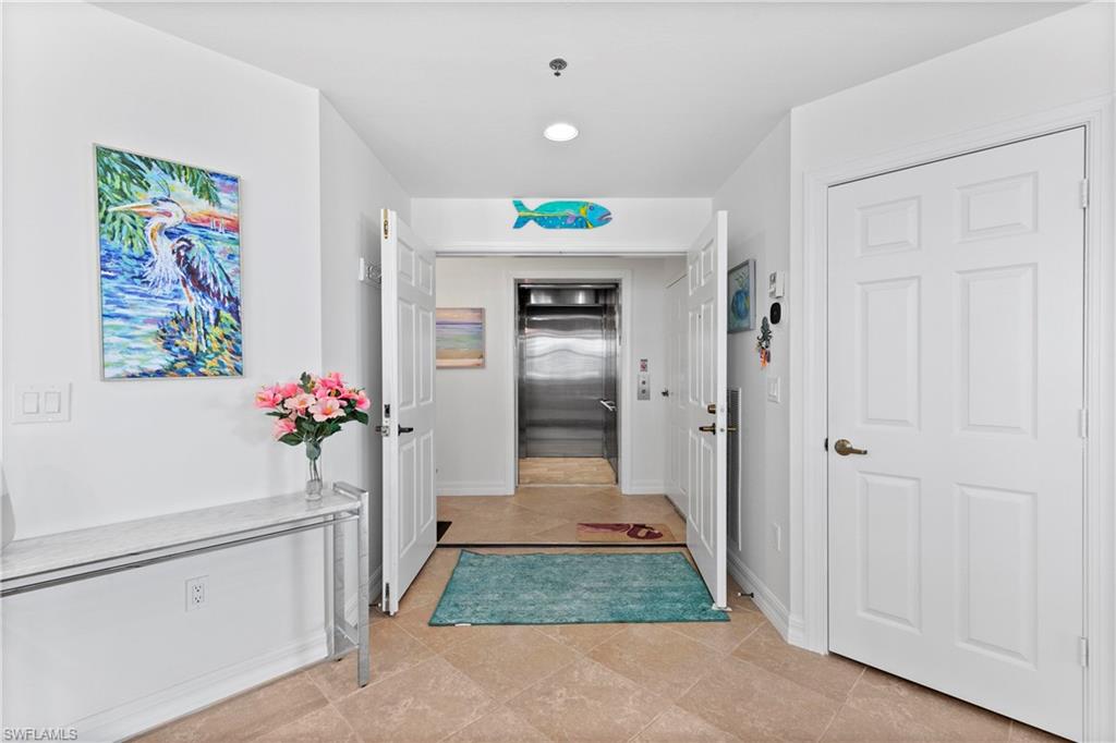1111 Swallow AVE # 602 Unit: 1-602
