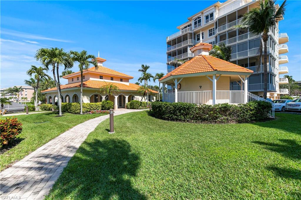 1111 Swallow AVE # 602 Unit: 1-602