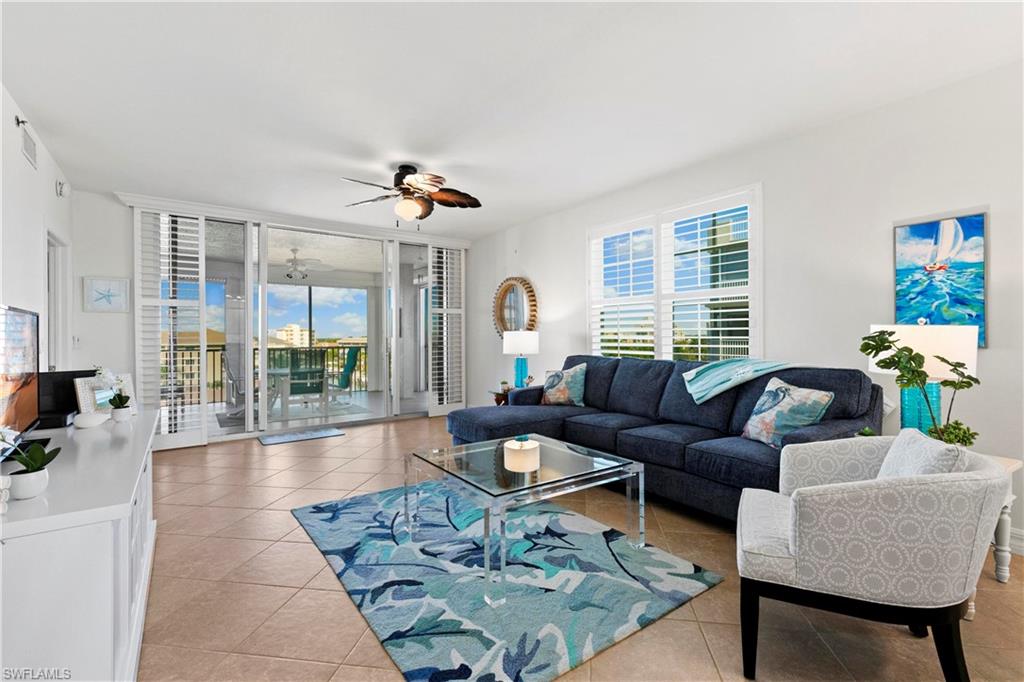 1111 Swallow AVE # 602 Unit: 1-602