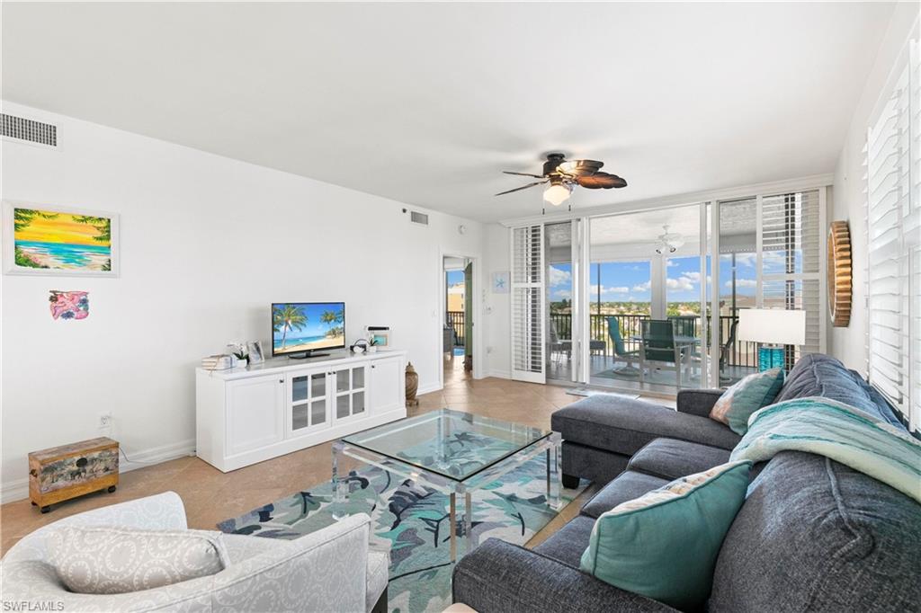 1111 Swallow AVE # 602 Unit: 1-602