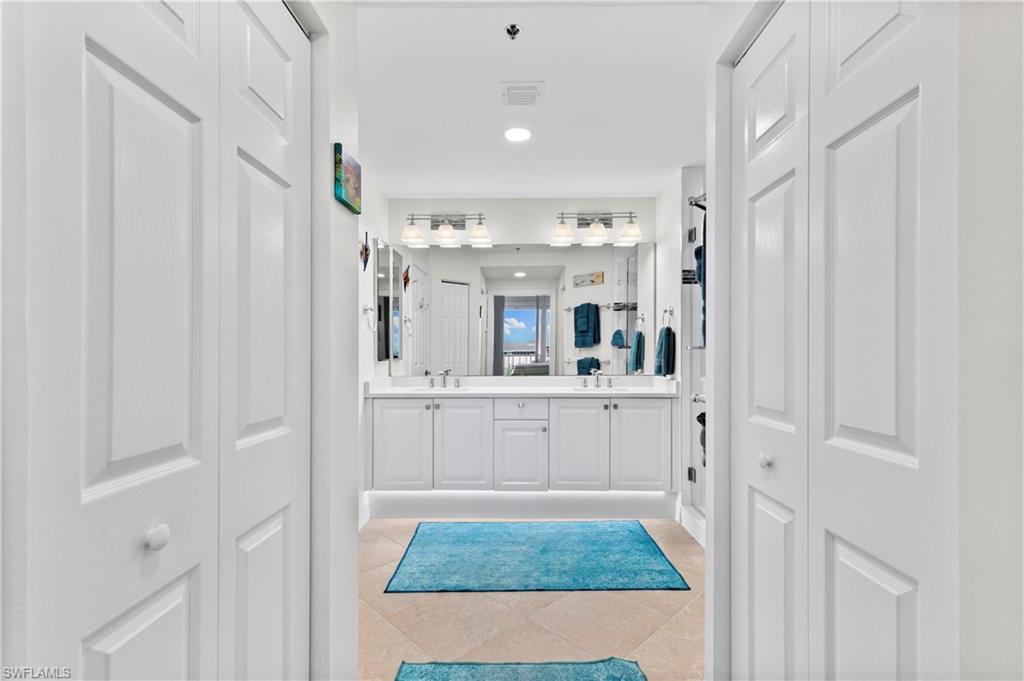1111 Swallow AVE # 602 Unit: 1-602