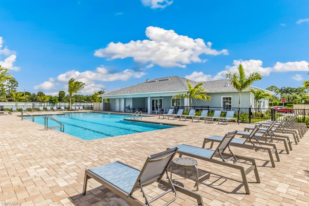 364 Grace Bay LN