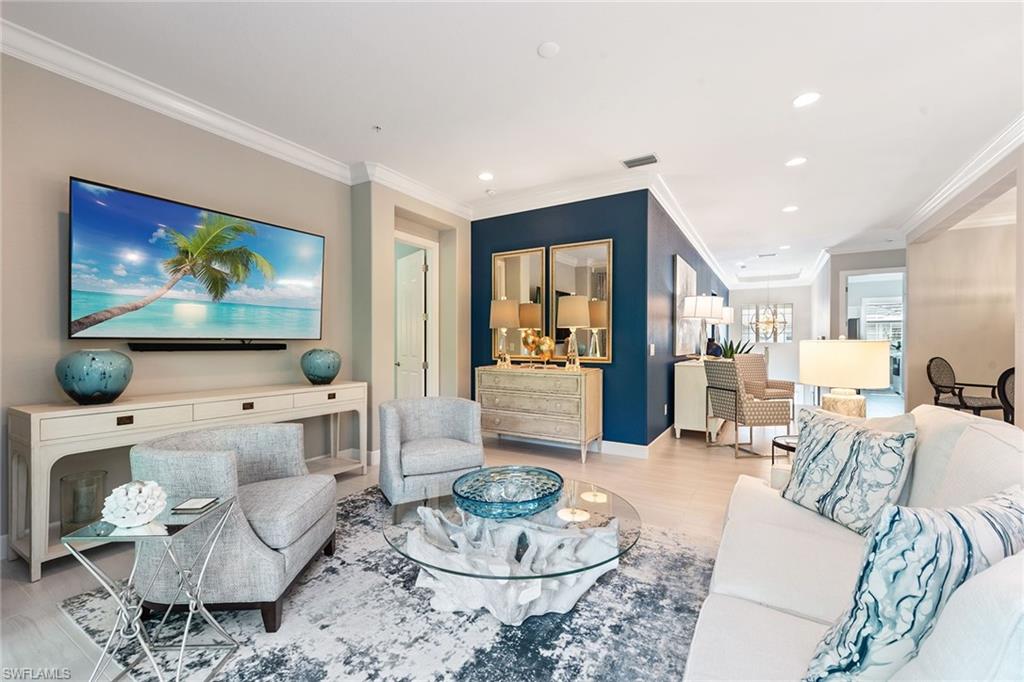 8037 Signature Club CIR # 201