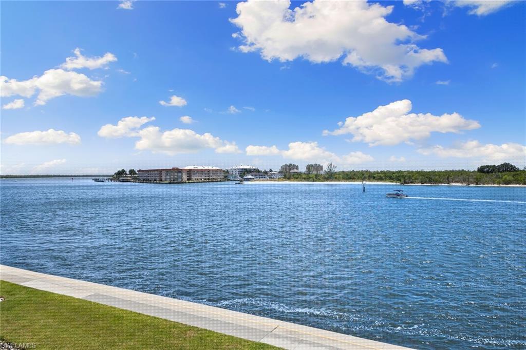 221 La Peninsula BLVD # 221