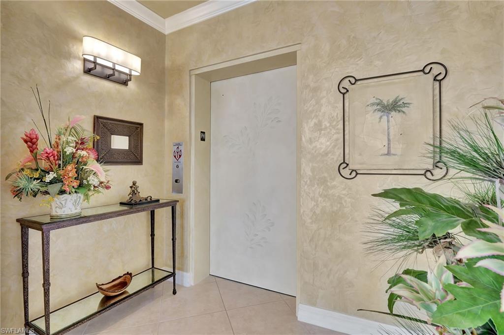 1121 Swallow AVE Unit: PH1