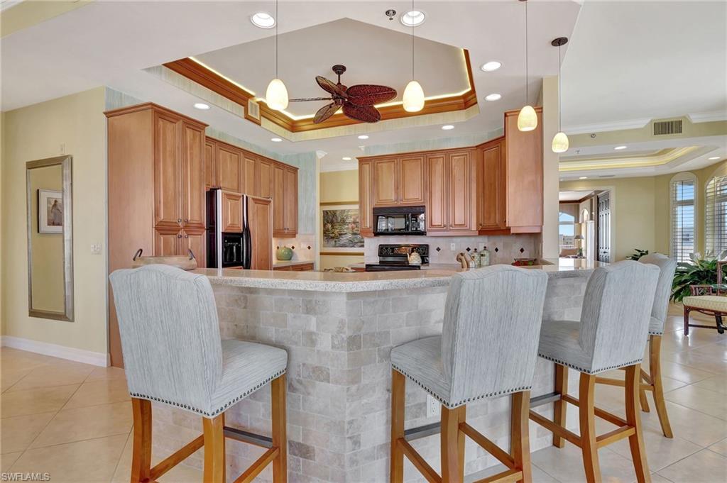 1121 Swallow AVE Unit: PH1