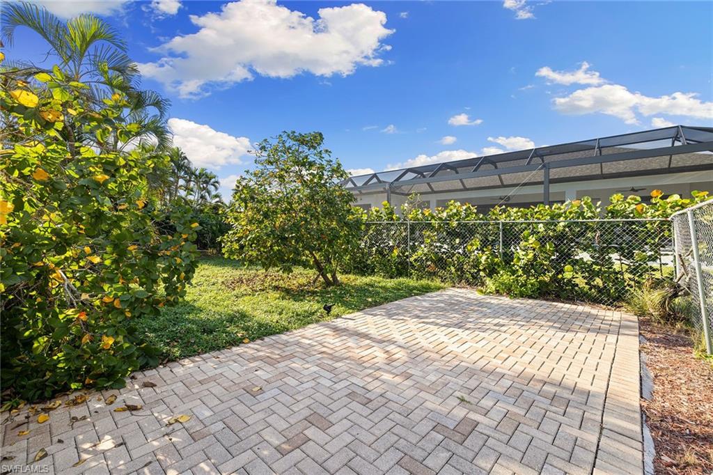 1232 Fruitland AVE