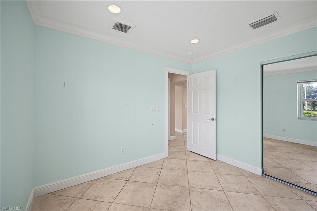 1232 Fruitland AVE