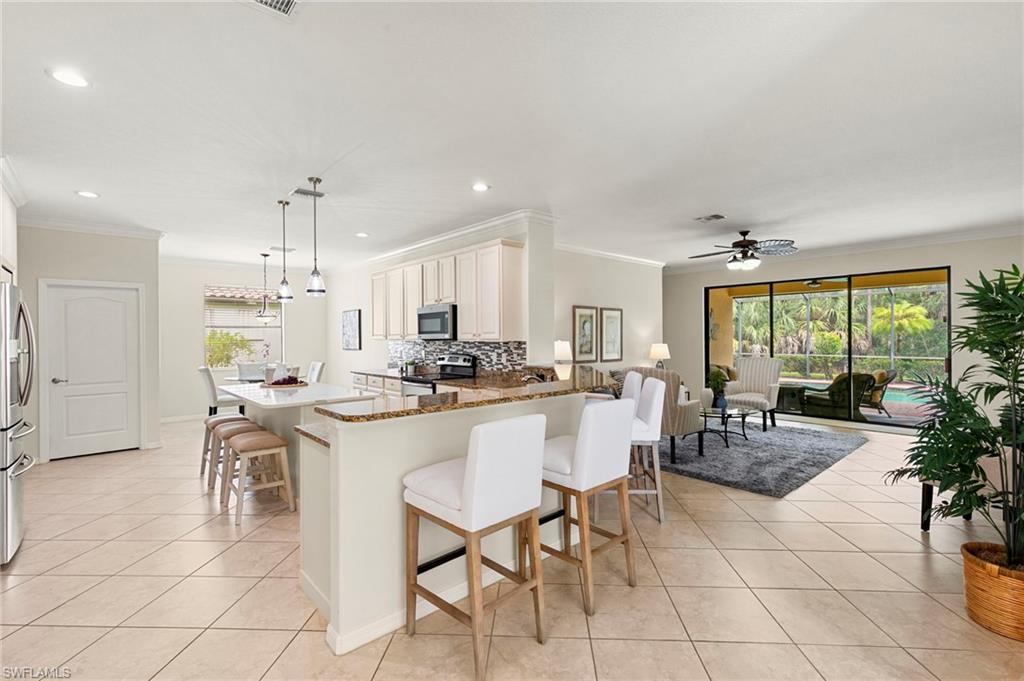 3915 Treasure Cove CIR