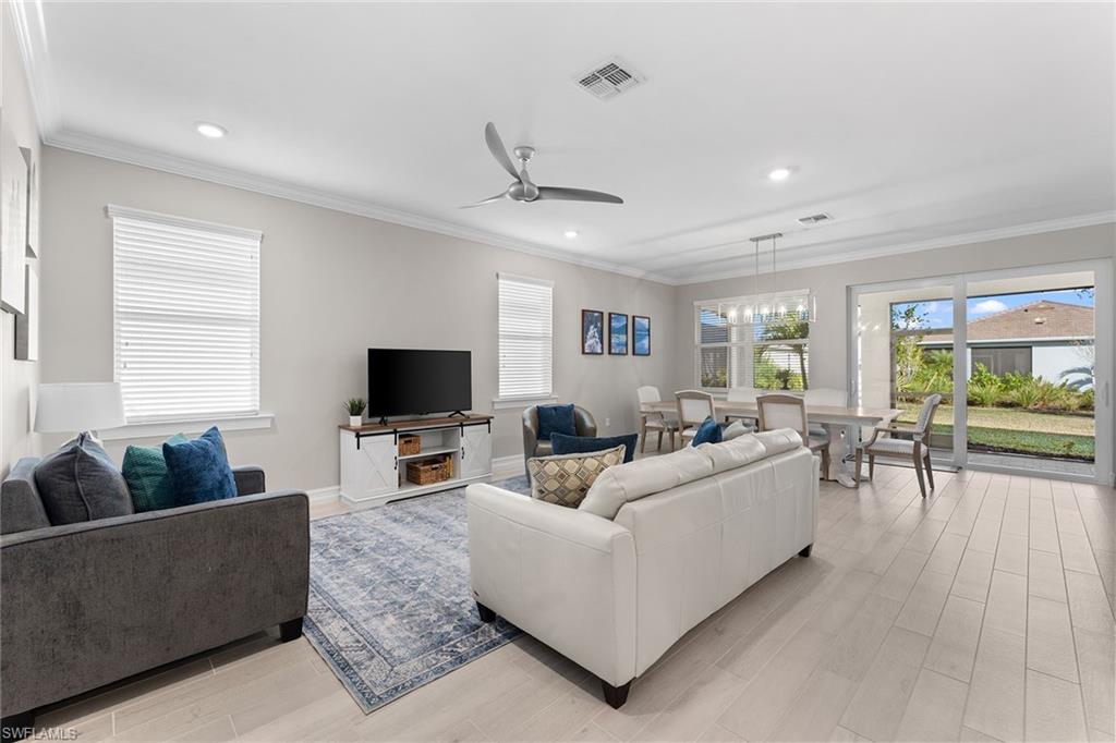 345 Deauville LOOP