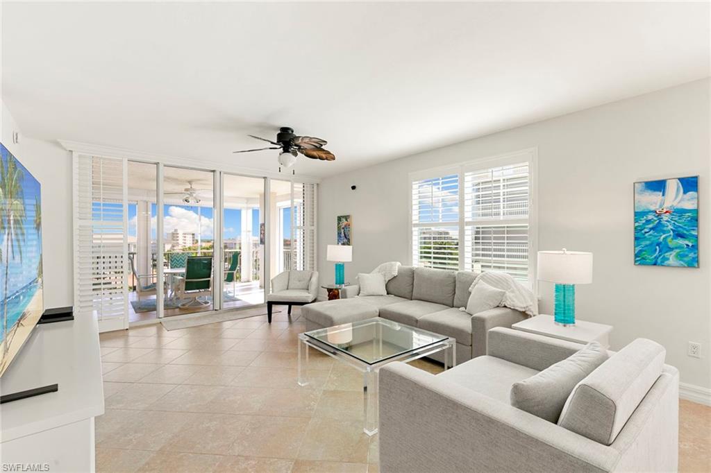 1111 Swallow AVE # 602 Unit: 1-602