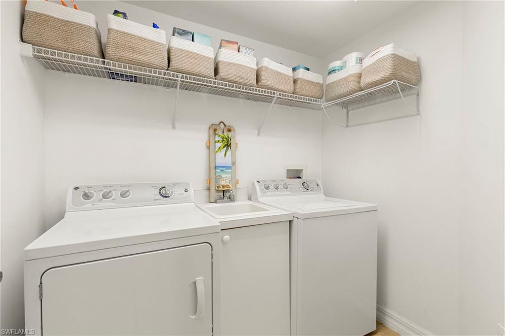 1111 Swallow AVE # 602 Unit: 1-602