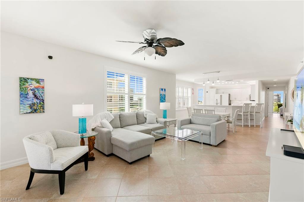 1111 Swallow AVE # 602 Unit: 1-602