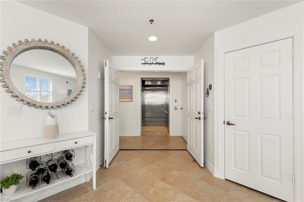 1111 Swallow AVE # 602 Unit: 1-602