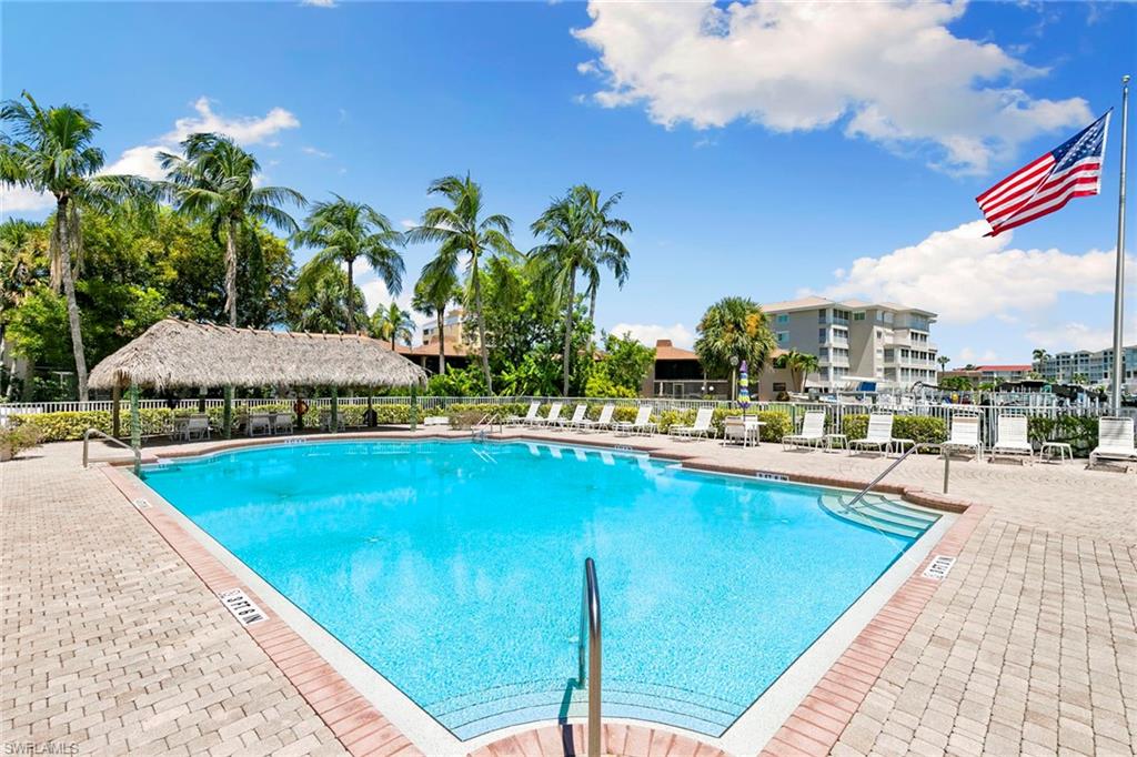 1111 Swallow AVE # 602 Unit: 1-602