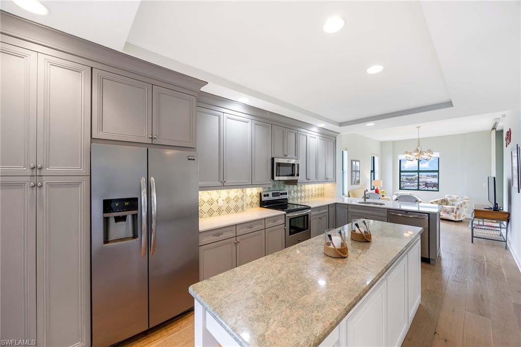 930 Cape Marco DR # 806
