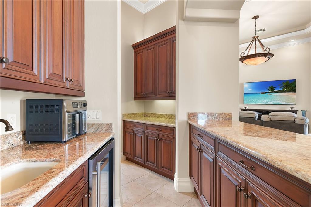 1590 Caxambas CT