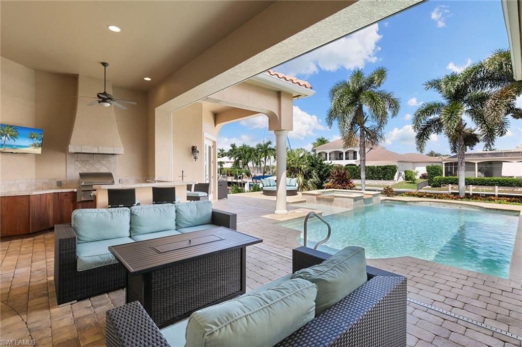 1590 Caxambas CT