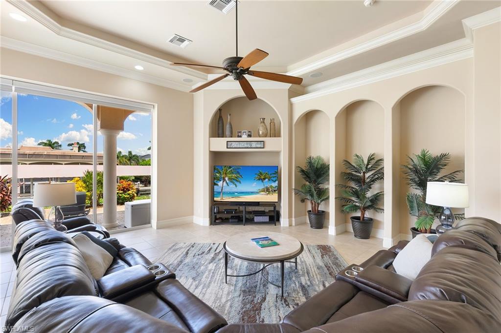 1590 Caxambas CT