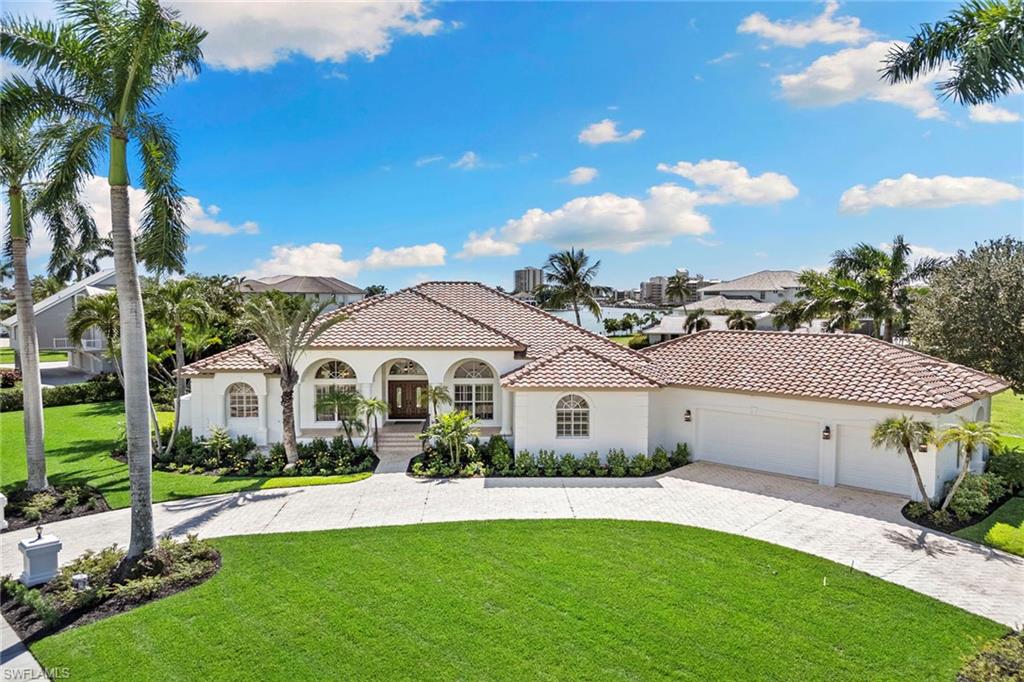 800 Arcadia CT