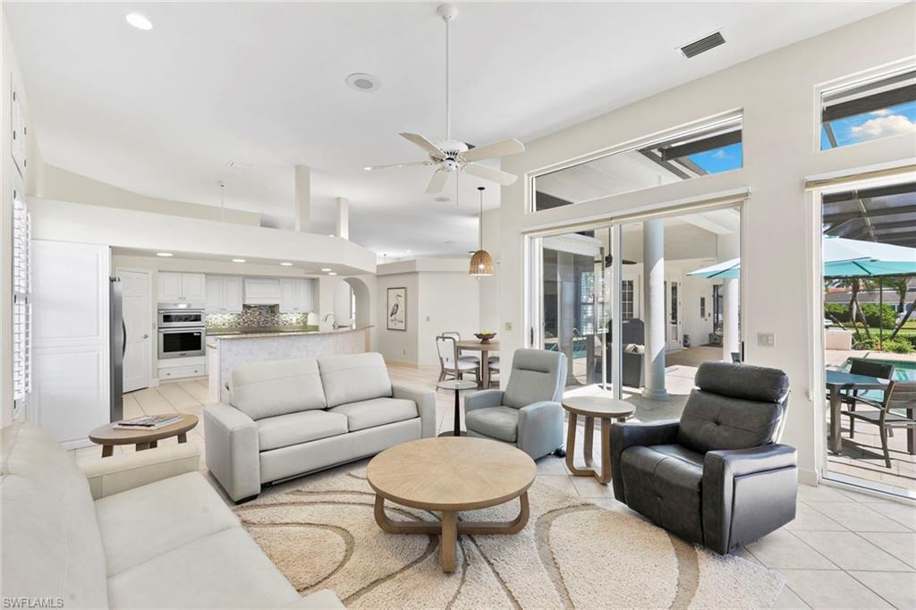800 Arcadia CT