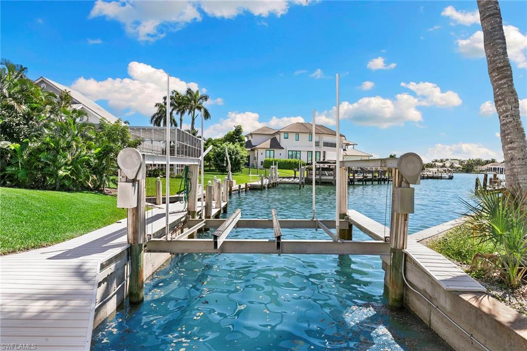 800 Arcadia CT