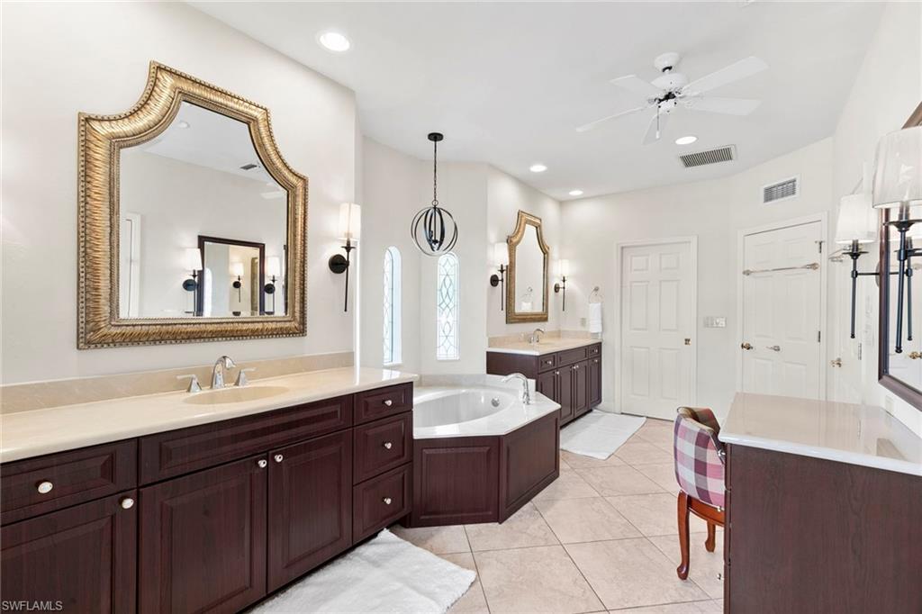 800 Arcadia CT