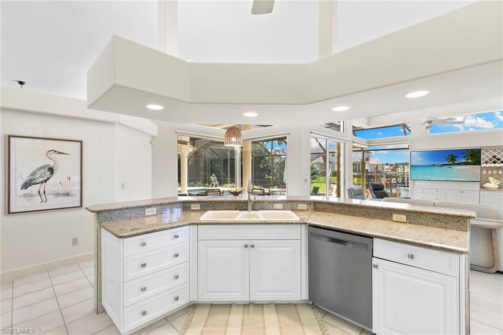 800 Arcadia CT