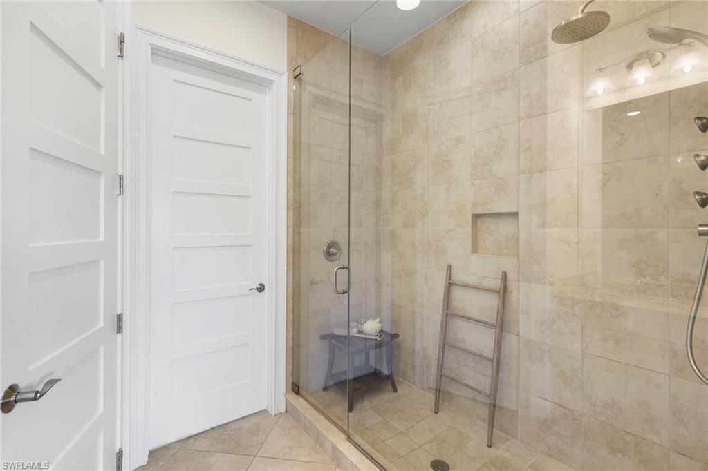 6565 Dominica DR # 201