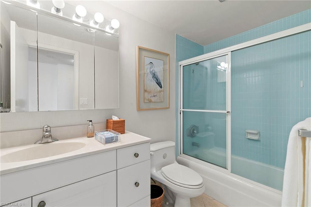 240 Seaview CT # 203