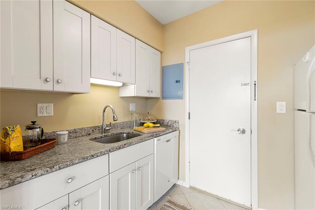 240 Seaview CT # 203