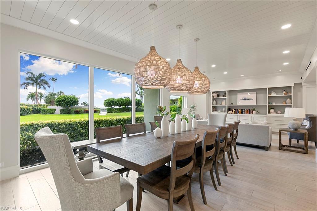 240 Seaview CT # 203