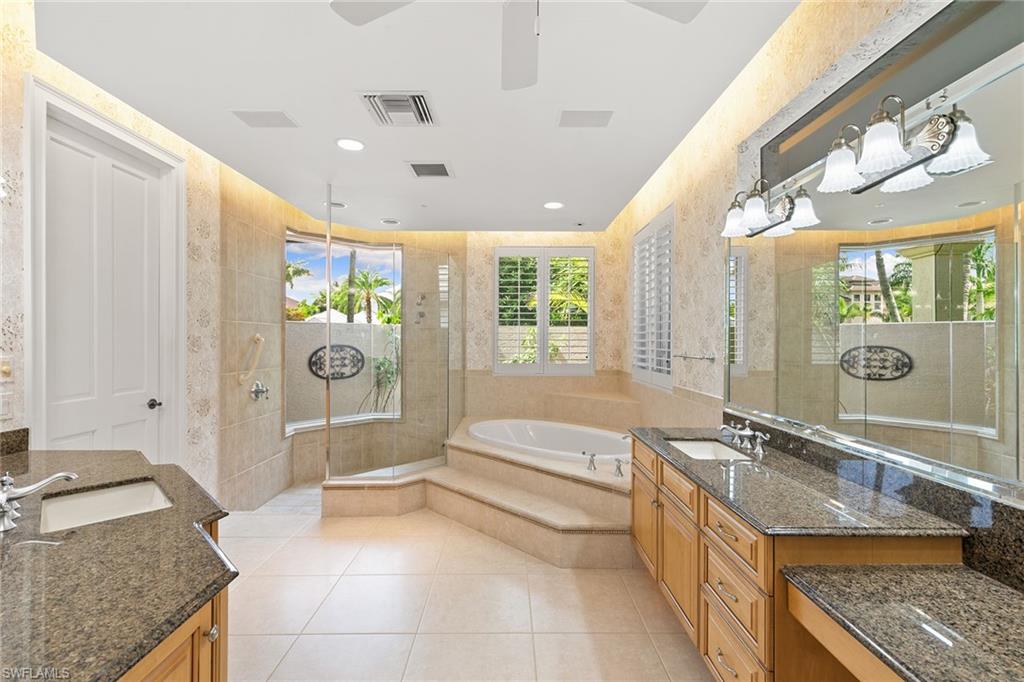1578 Heights CT