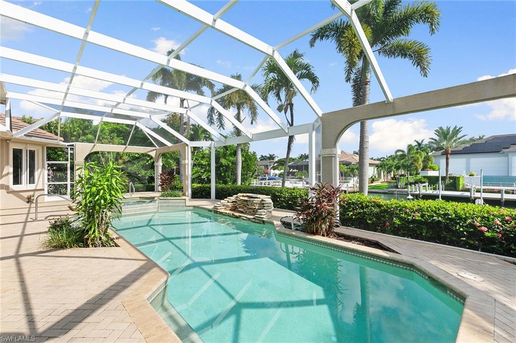 1578 Heights CT