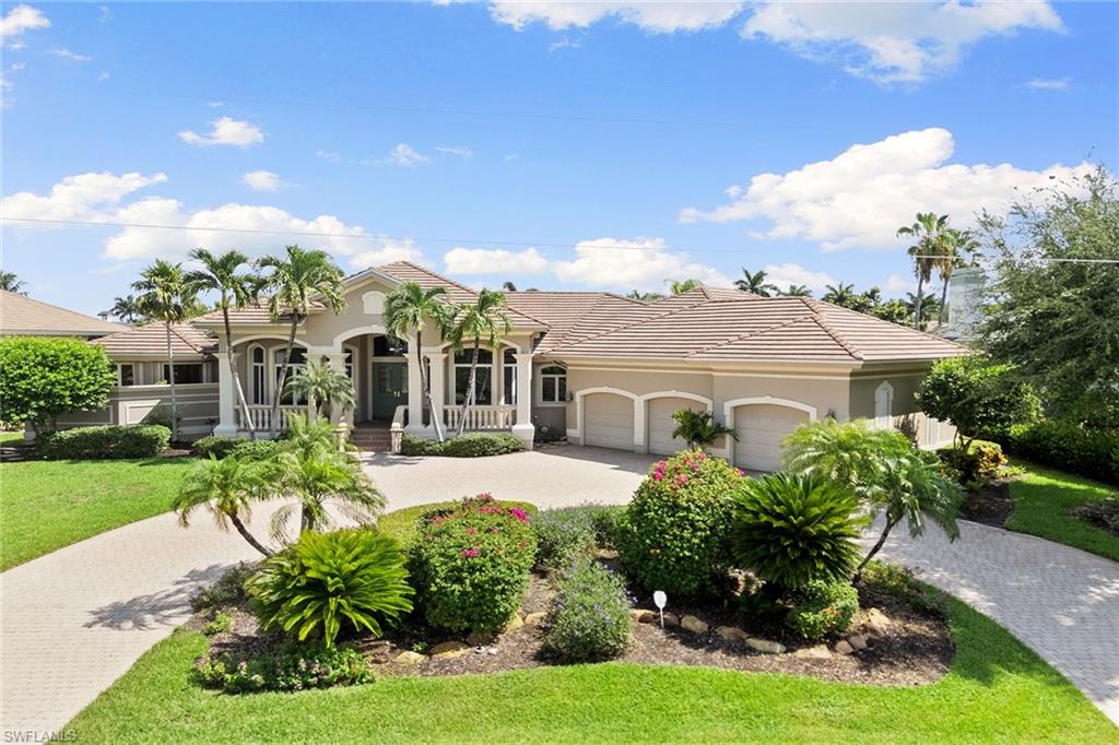 1578 Heights CT