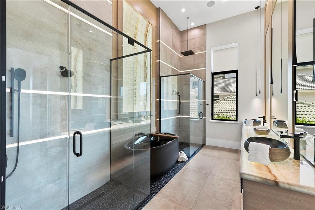 1598 Heights CT