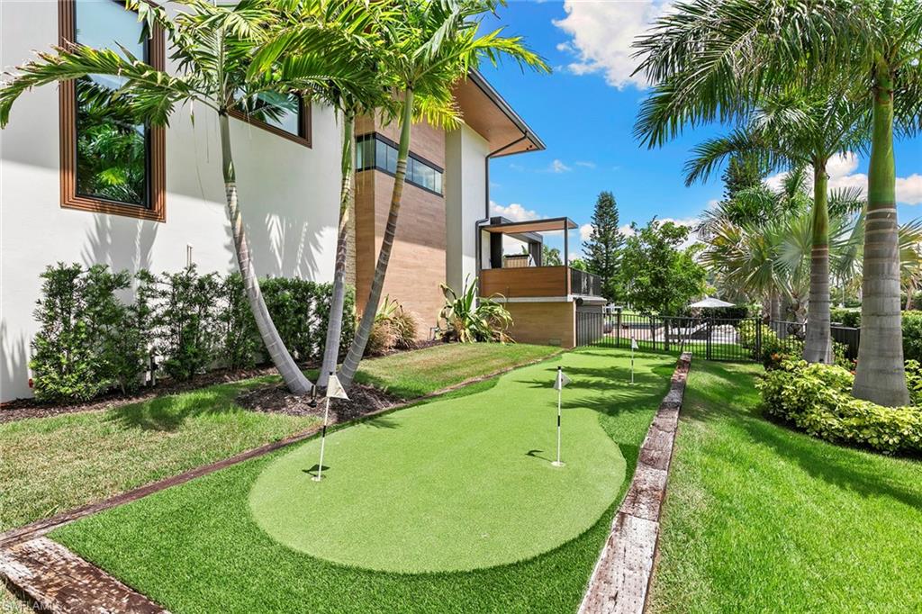 1598 Heights CT