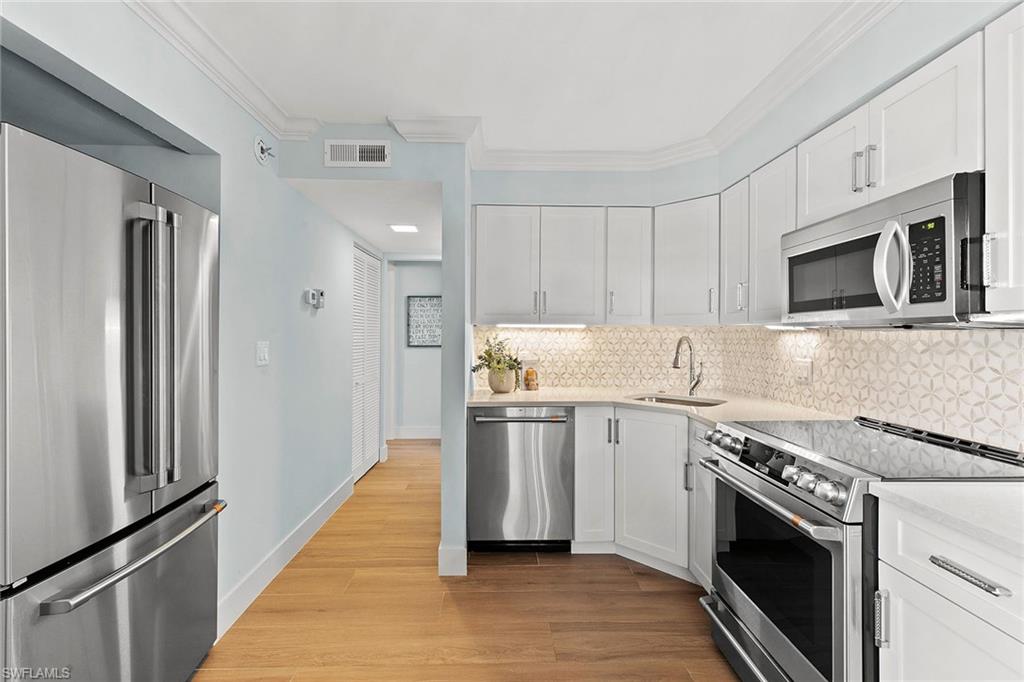 1215 Edington PL J3
