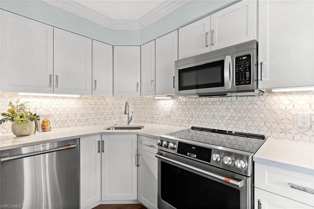 1215 Edington PL J3